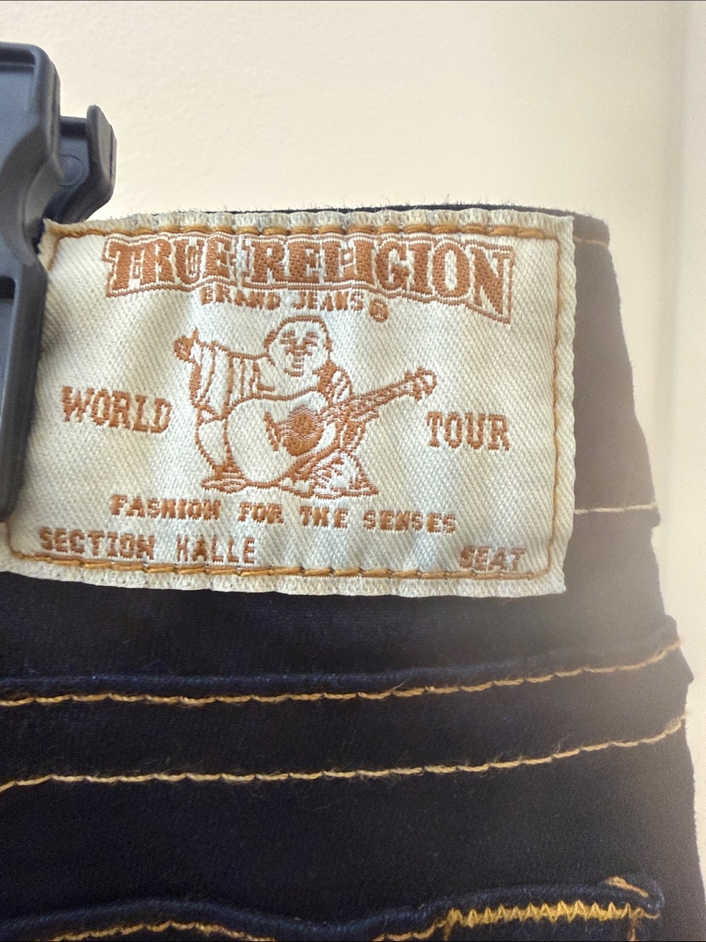 True Religion Women's Dark Indigo Skinny Jeans with Gold Stitching - Picture 3 of 5